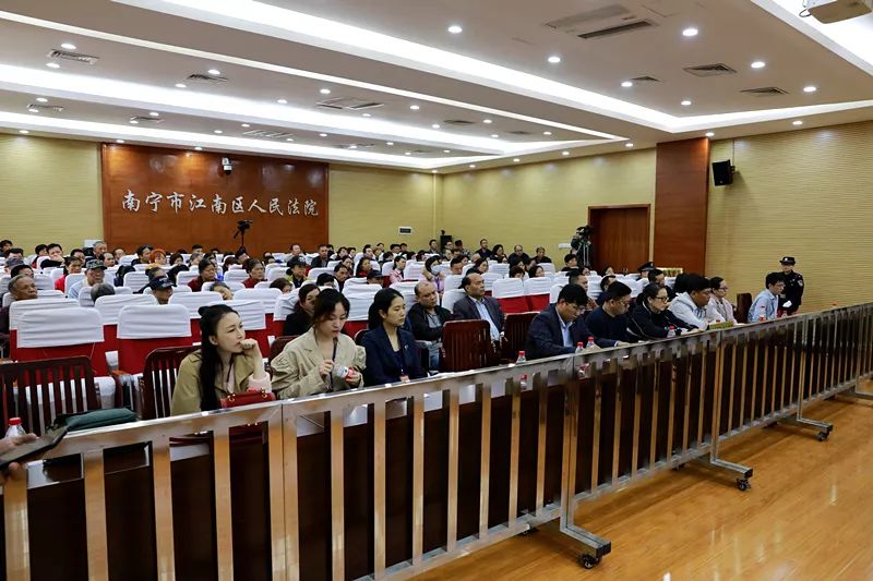 广西同城人人贷非法吸收公众存款案_被告人刘某庭审江南区法院_玉林人人贷p2p理财