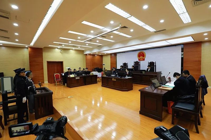 广西同城人人贷非法吸收公众存款案_玉林人人贷p2p理财_被告人刘某庭审江南区法院