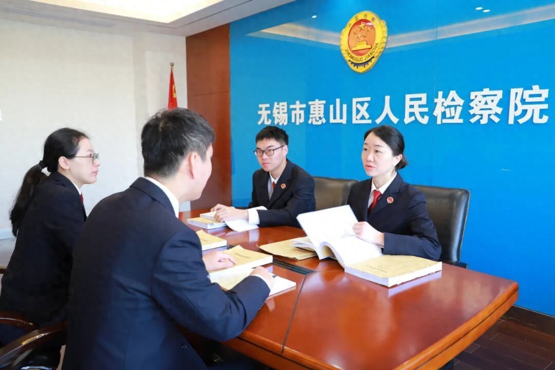 助贷机构诈骗案_高额低息零服务费贷款骗局_大学生可靠的贷款软件